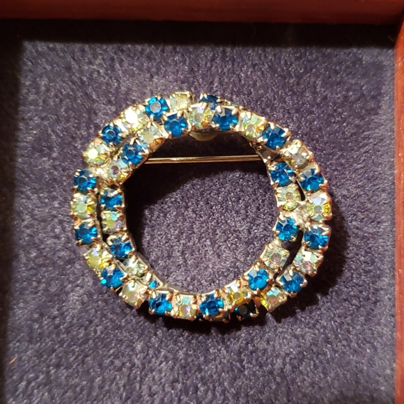 Double Circle Blue Stone Pin - Picture 1 of 4